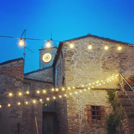 Il Cavalier Veggiani לינה וארוחת בוקר 4*