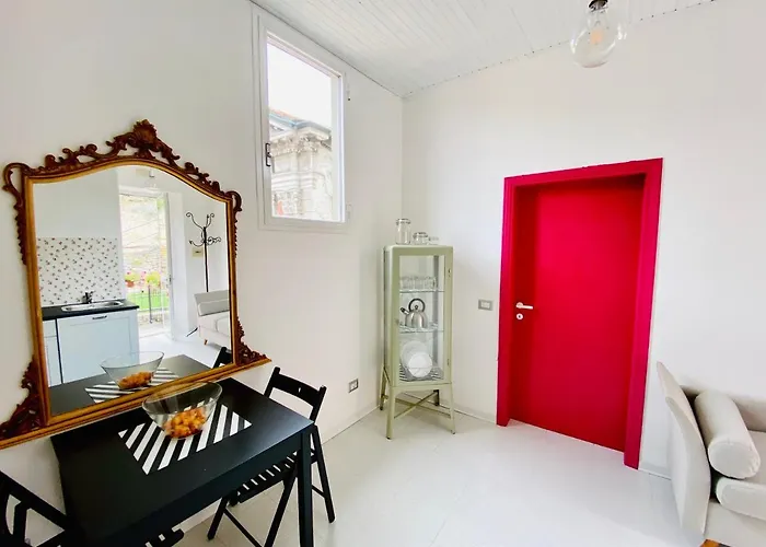 Il Cavalier Veggiani Bed & Breakfast 4*